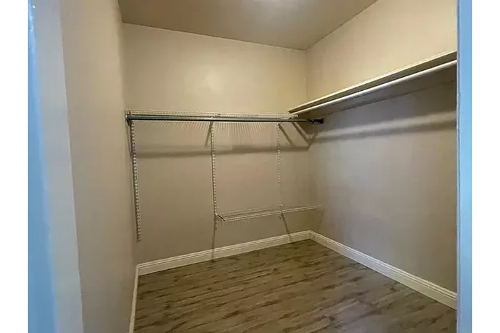 $1100 : Newport Beach 1 dormitorio 1 b image 7