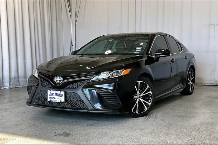 $15491 : Toyota Camry 2020 SE 4dr Sed image 2