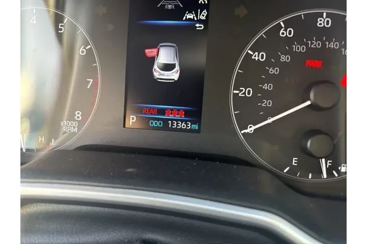 $22500 : Toyota Corolla Hatchback 202 image 9