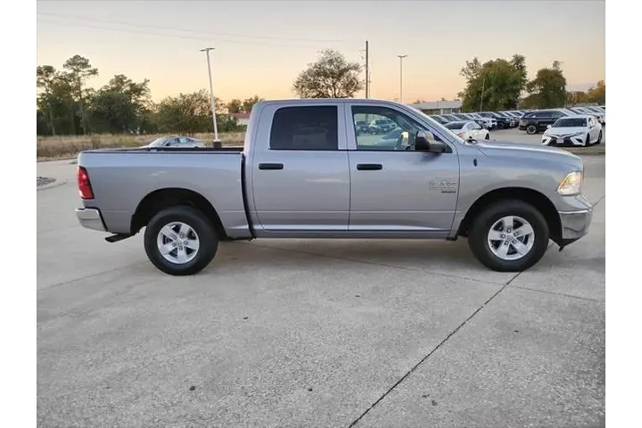 $33988 : Ram 1500 Classic 2023 4x4 SL image 6