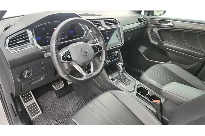 $26501 : Volkswagen Tiguan 2024 SE R- image 9