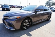 $17888 : Toyota Camry 2019 SE 4dr Sed thumbnail