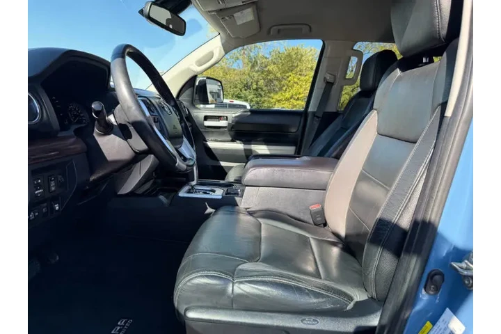 $27995 : 2019 Tundra Limited image 10