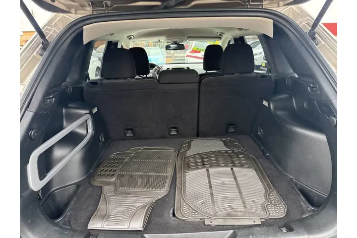 $10999 : 2016 Cherokee Sport image 9