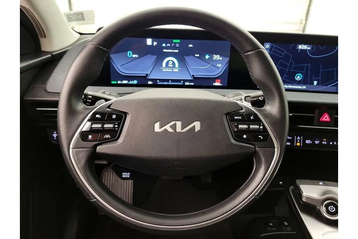 $25998 : Kia EV6 2023 Light 4dr Cross image 10