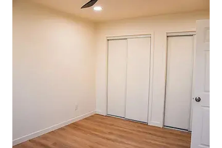 $1700 : Aplicaciones de 3bedsandbaths image 3