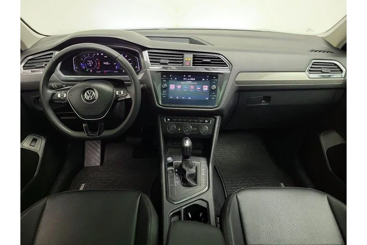 $17998 : Volkswagen Tiguan 2020 SE 4d image 9
