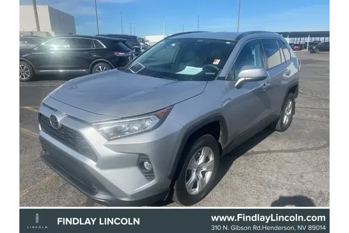 $22960 : Toyota RAV4 2021 XLE 4dr SUV image 1