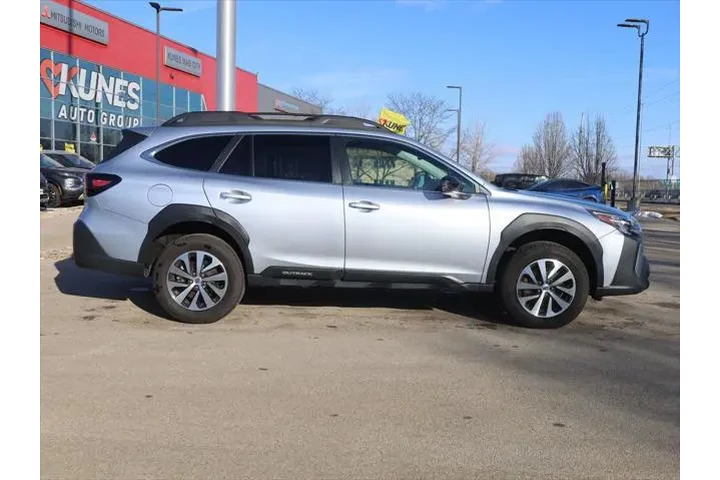 $28477 : Subaru Outback 2025 AWD Prem image 10