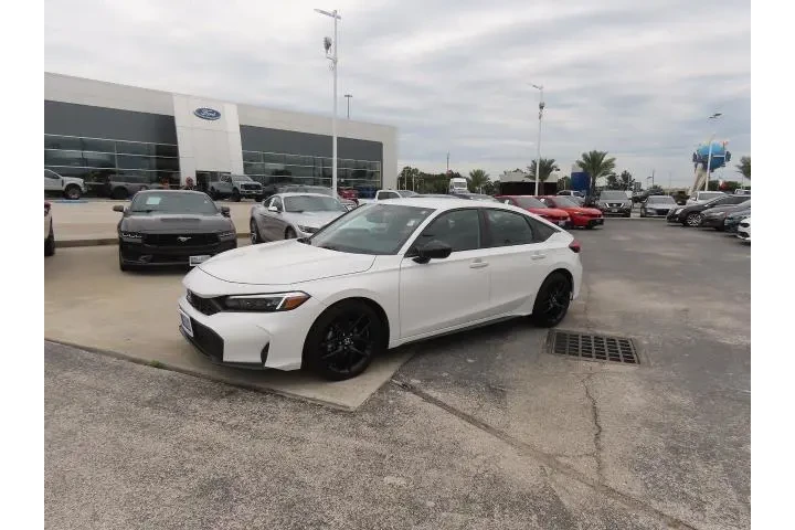 $25999 : Honda Civic 2026 Sport 4dr H image 2