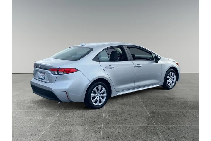 $26281 : Toyota Corolla 2025 LE 4dr S image 5