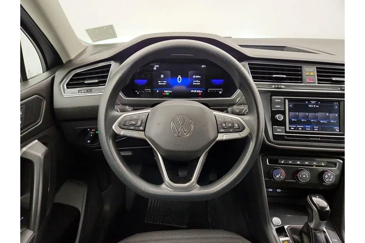 $17998 : Volkswagen Tiguan 2022 S 4dr image 10
