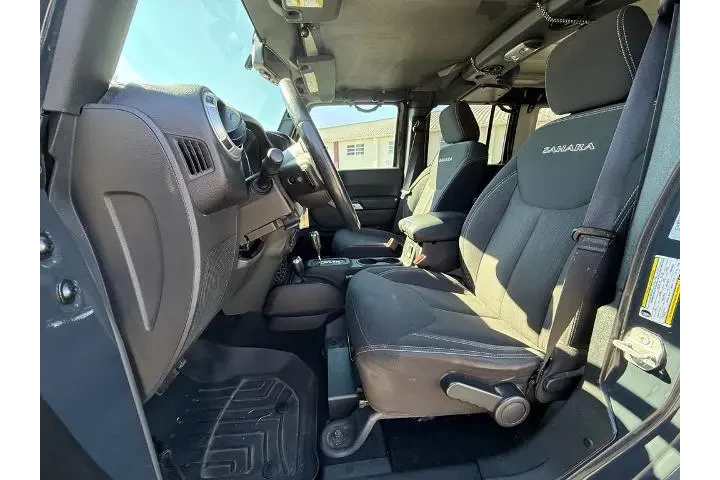 $20999 : Jeep Wrangler Unlimited 2016 image 4