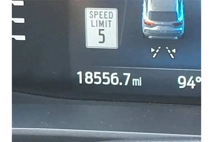 $24995 : Ford Escape 2023 ST-Line 4dr image 5