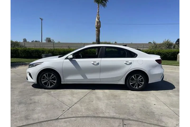$19999 : Kia Forte 2024 LX 4dr Sedan image 5