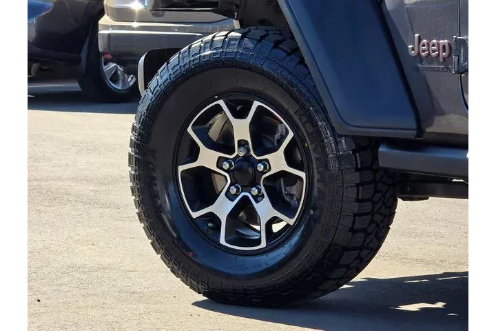 $31900 : Jeep Wrangler 2020 4x4 Rubic image 8