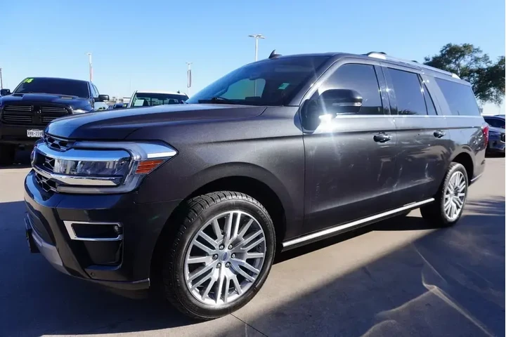 $39988 : Ford Expedition MAX 2023 4x2 image 3