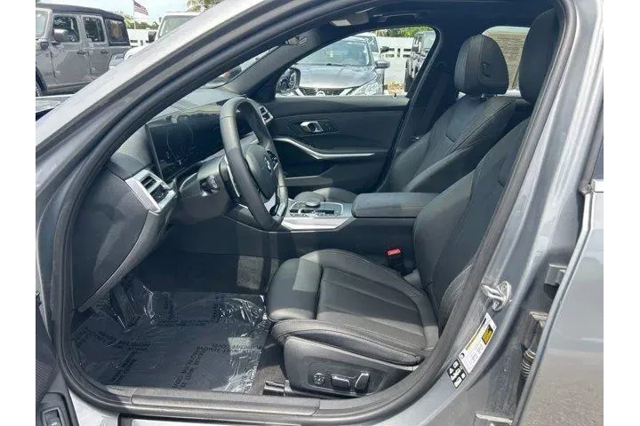 $39009 : BMW 3 Series 2025 AWD 330i x image 9