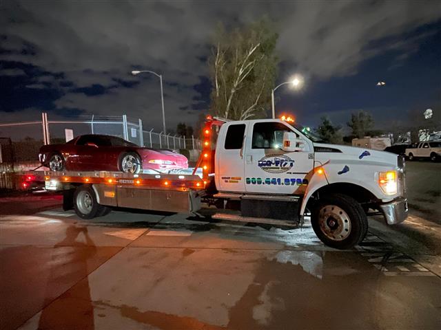 24/7 Towing Company in Fontana image 6