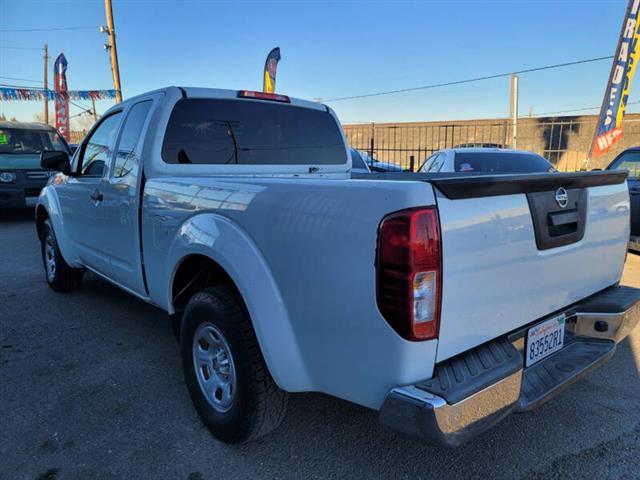 $12599 : 2015 Frontier S image 9