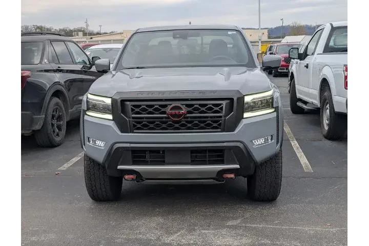 $36925 : Nissan Frontier 2024 4x4 PRO image 5