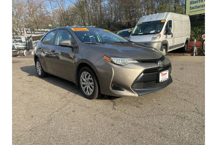 $11499 : 2018 Corolla LE image 2