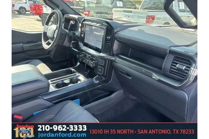 $36745 : Ford F-150 2024 4x2 STX 4dr image 9