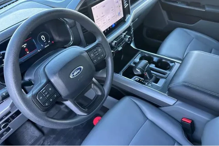 $36991 : Ford F-150 Lightning 2023 AW image 10