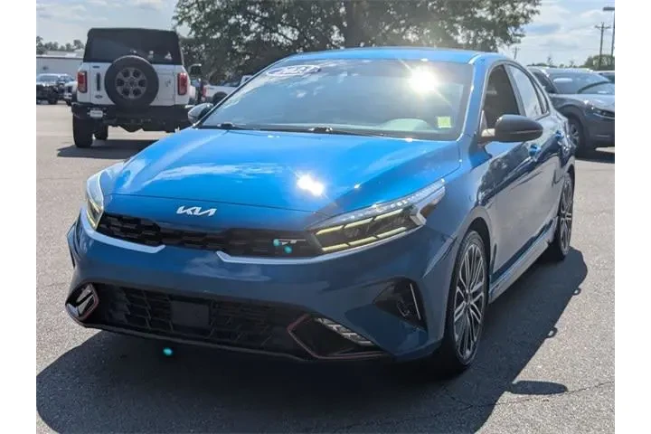 $18992 : Kia Forte 2023 GT 4dr Sedan image 7
