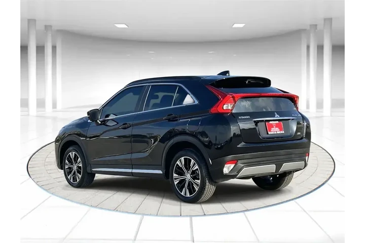 $13210 : Mitsubishi Eclipse Cross 201 image 2