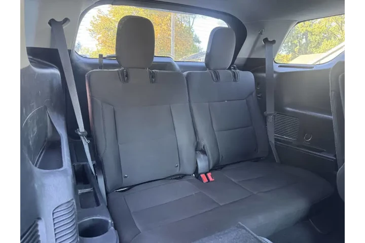 $18999 : 2022 Explorer XLT image 8