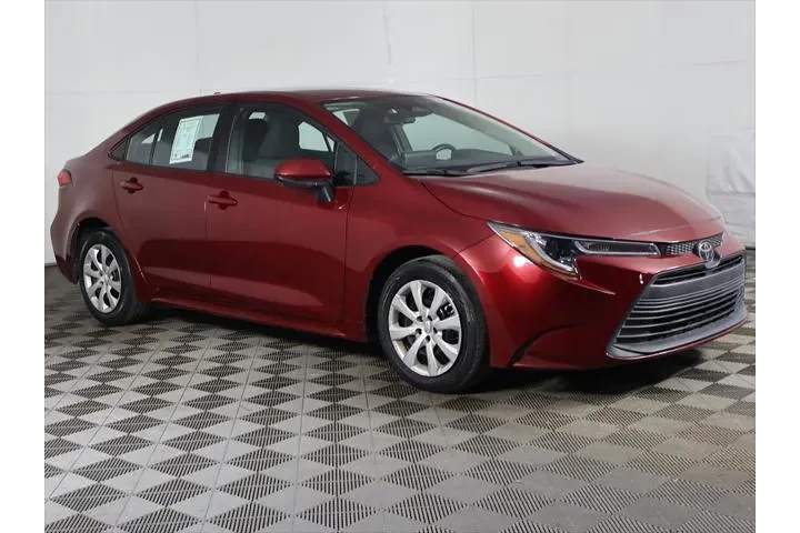 $18723 : Toyota Corolla 2024 LE 4dr S image 2