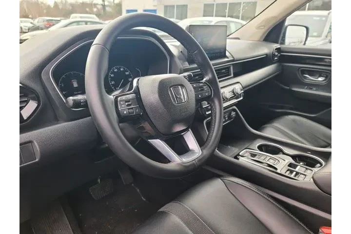 $37897 : Honda Pilot 2023 AWD Touring image 8