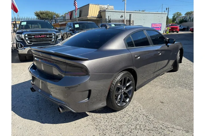 2021 Charger R/T RWD image 4