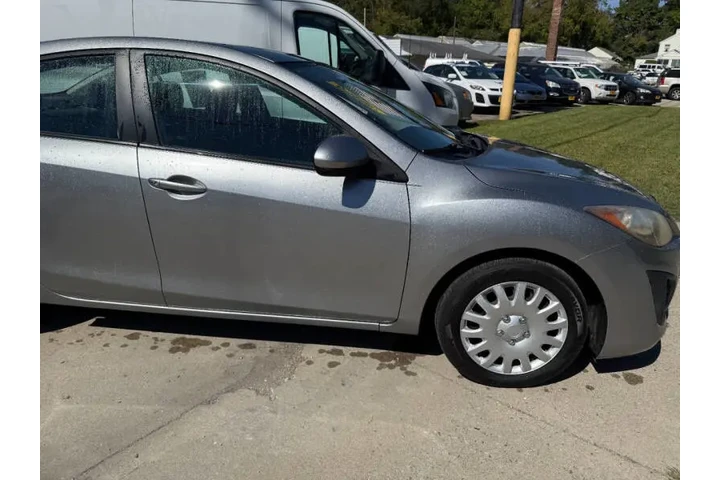$4995 : 2011 MAZDA3 i Sport image 4