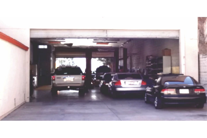 Lube & Light Auto Repair Shop image 4