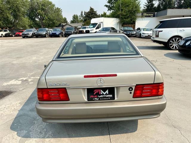 $8957 : 1992 Mercedes-Benz 300-Class image 9