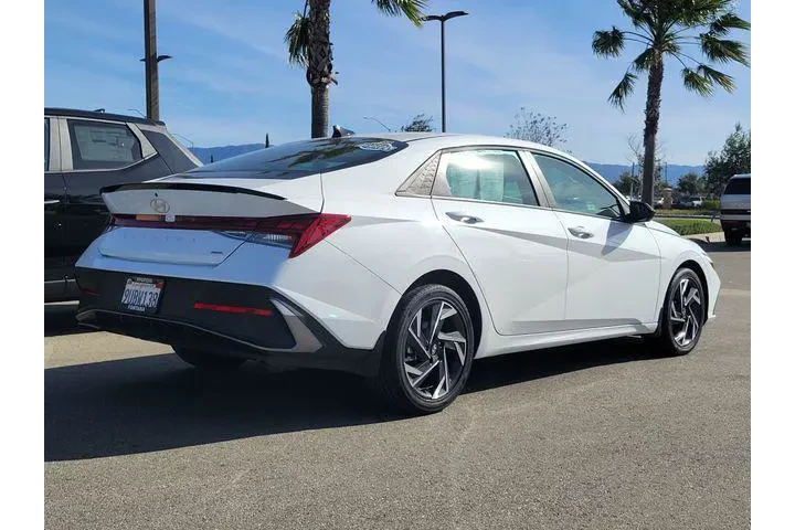 $22576 : Hyundai ELANTRA Hybrid 2025 image 2