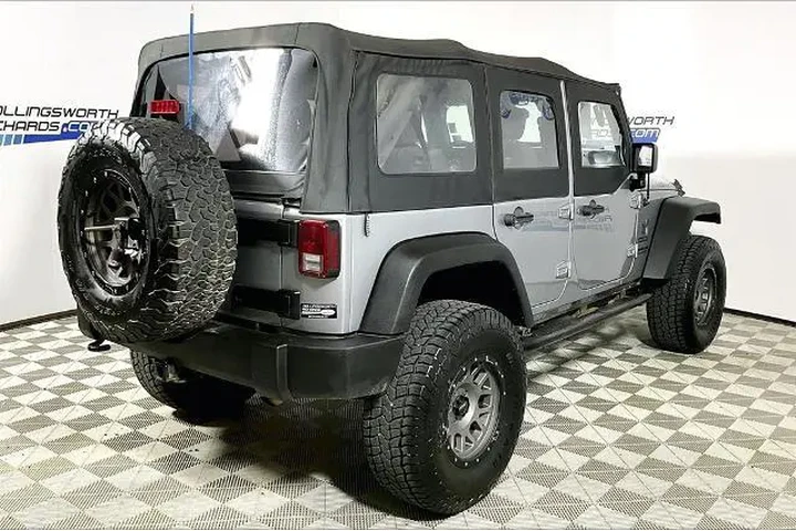$18444 : Jeep Wrangler Unlimited 2016 image 9