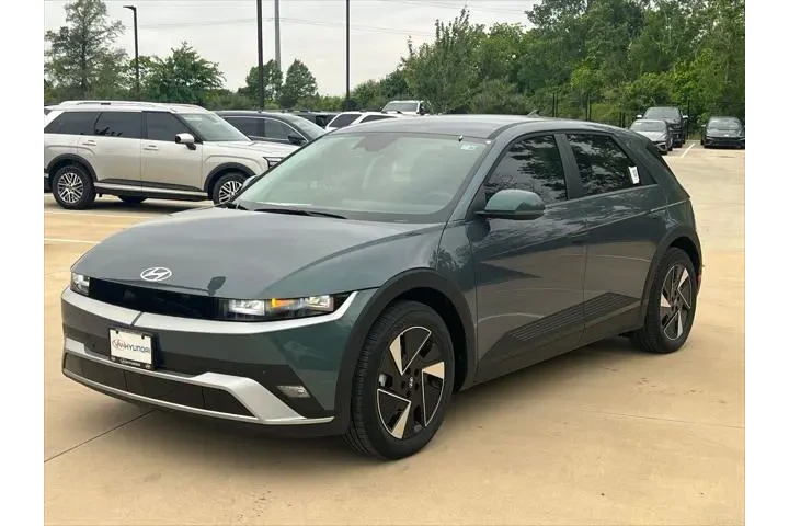 $32999 : Hyundai IONIQ 5 2026 SE 4dr image 5