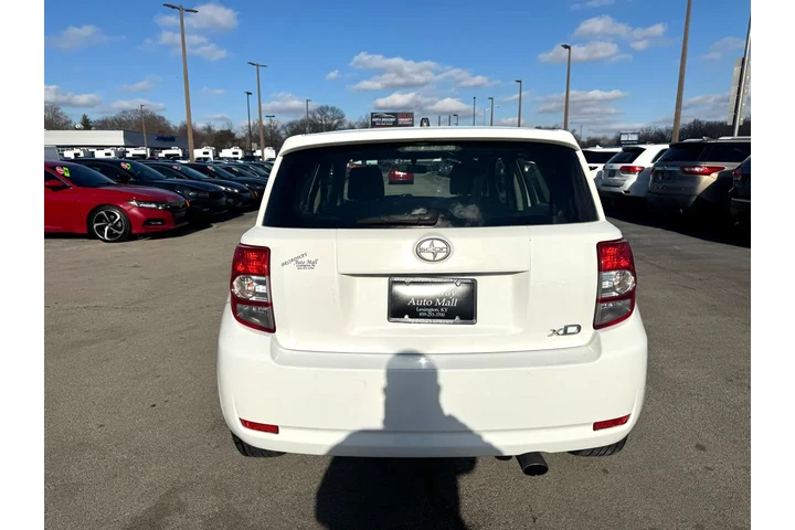 $5980 : 2008 xD Base 4D Hatchback image 3