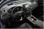 $26996 : Honda Accord 2020 Touring 4d thumbnail