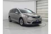 Chrysler Pacifica Hybrid 201 en Sacramento