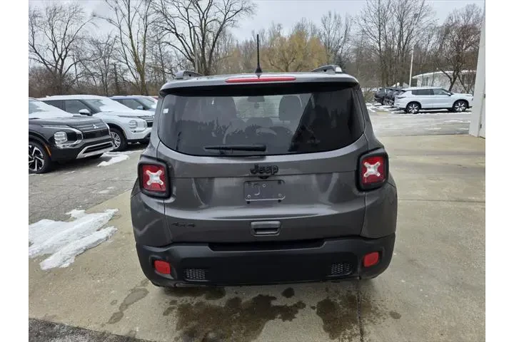 $14000 : Jeep Renegade 2018 4x4 Latit image 6