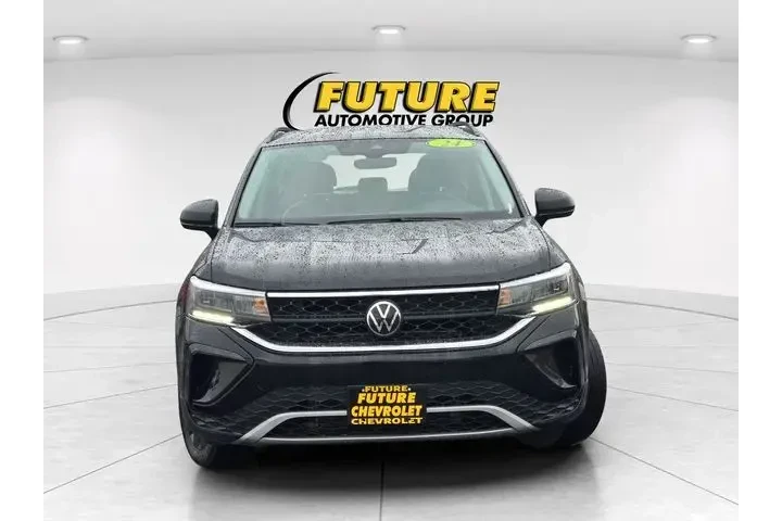 $18650 : Volkswagen Taos 2024 S 4dr S image 2