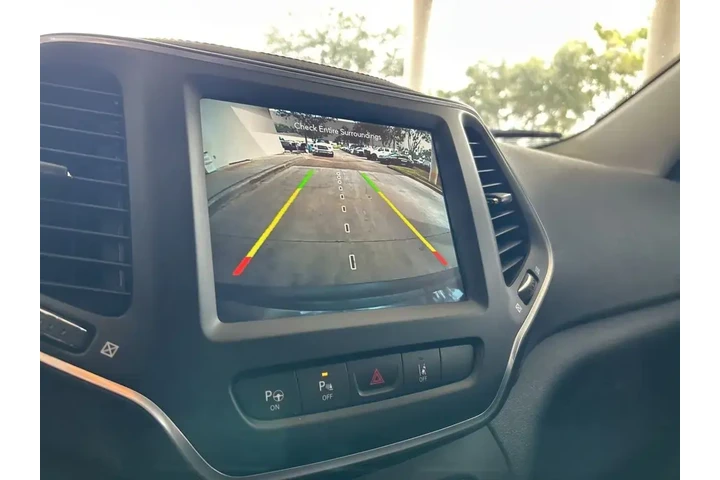 $17935 : Jeep Cherokee 2023 4x4 Altit image 9