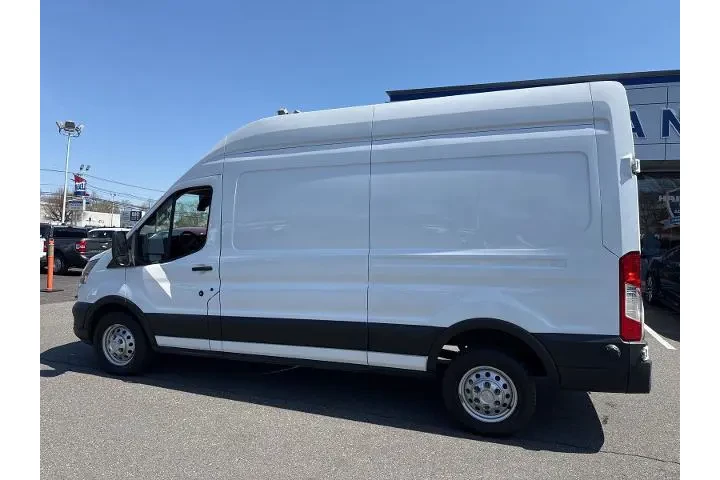 $39995 : Ford Transit 2024 AWD 250 3d image 10