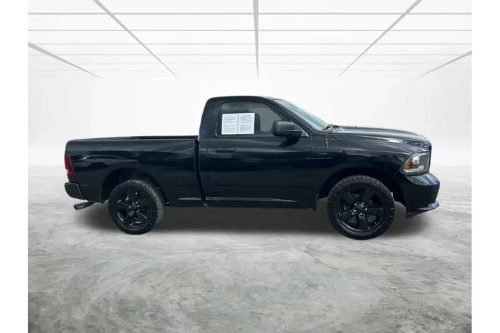 $12835 : Ram 1500 2014 4x2 Express 2d image 3