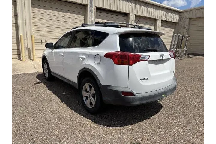 $16735 : 2015 RAV4 XLE image 4
