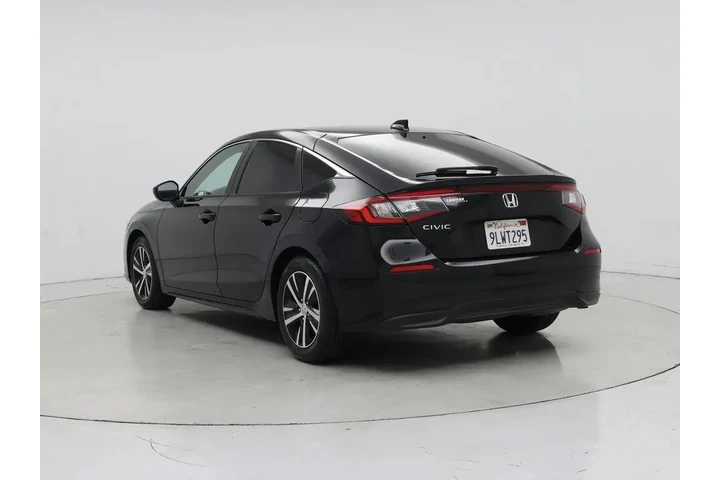 $23998 : Honda Civic 2024 LX 4dr Hatc image 2